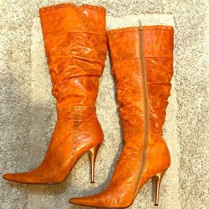 Genuine leather vintage boots